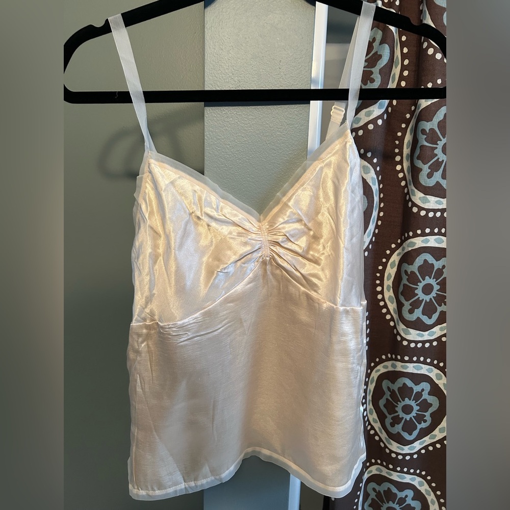 Elegant Victoris Secret Cream Satin camisole